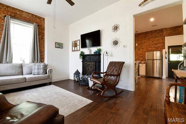 303 W 1st South ST, Mount Olive, IL 62069