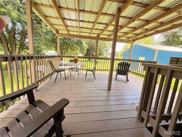101 Mor, Wilsonville, IL 62093