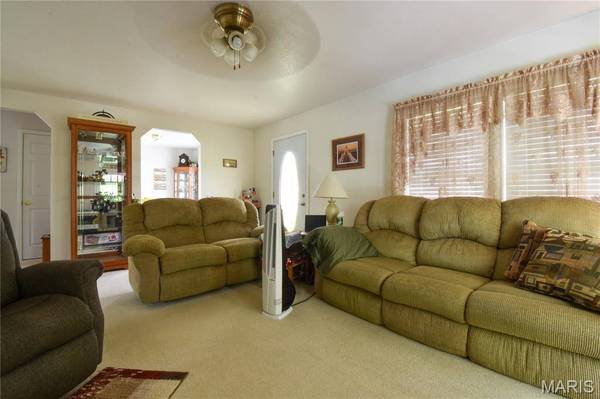 761 2nd ST, Bethalto, IL 62010
