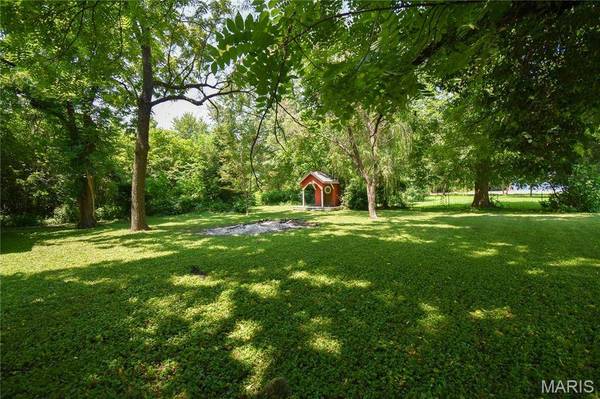 1201 E Main ST, Staunton, IL 62088