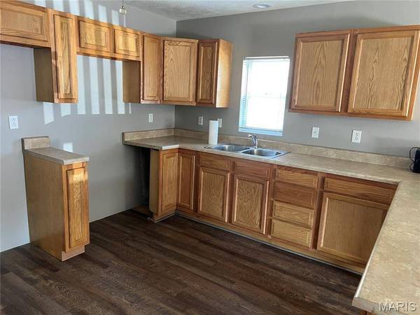 106 S 4th ST, Benld, IL 62009