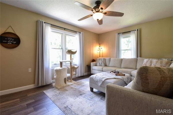 218 Adams ST, Edwardsville, IL 62025