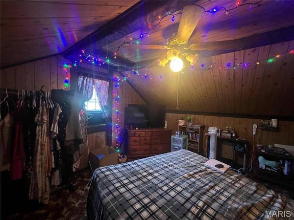 414 E Wilson AVE, Gillespie, IL 62033