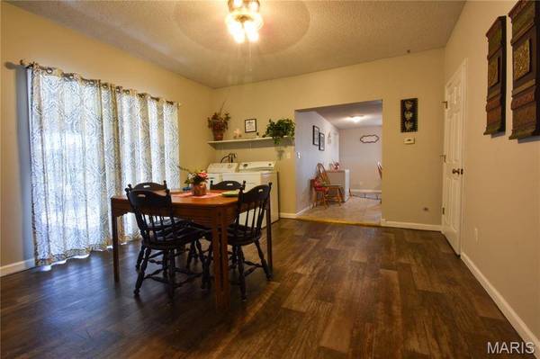 101 Mor ST, Wilsonville, IL 62093