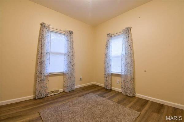 406 S Jersey ST, Gillespie, IL 62033
