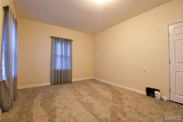 406 S Jersey ST, Gillespie, IL 62033