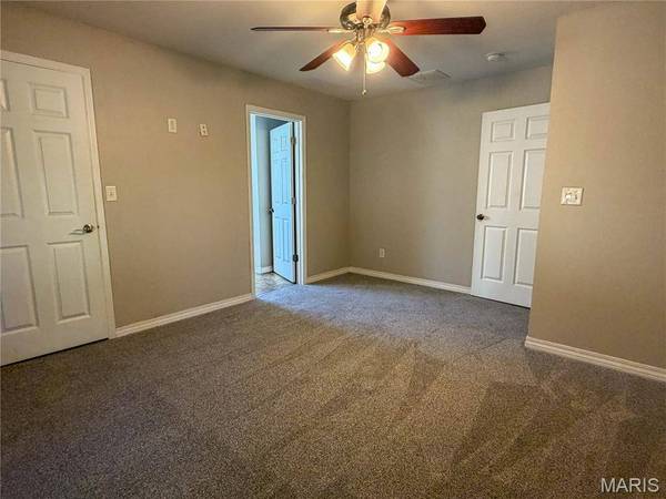 832 S Franklin ST, Litchfield, IL 62056