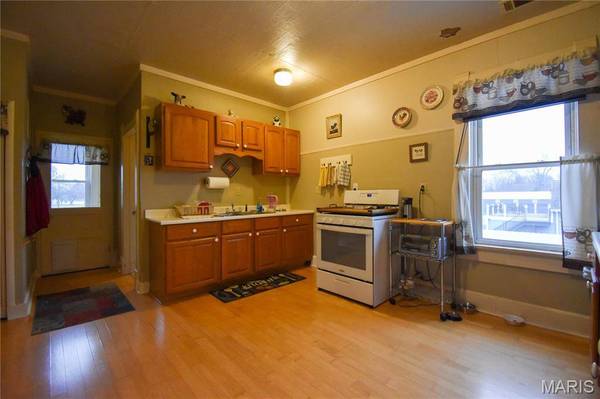 200 W Garrison ST, Gillespie, IL 62033