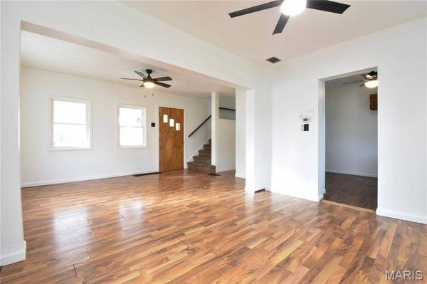 1007 Sumner ST, Carlinville, IL 62626