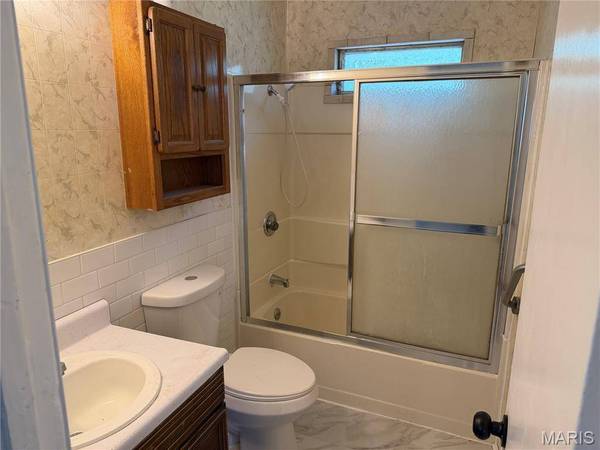 319 W Palmer ST, Litchfield, IL 62056