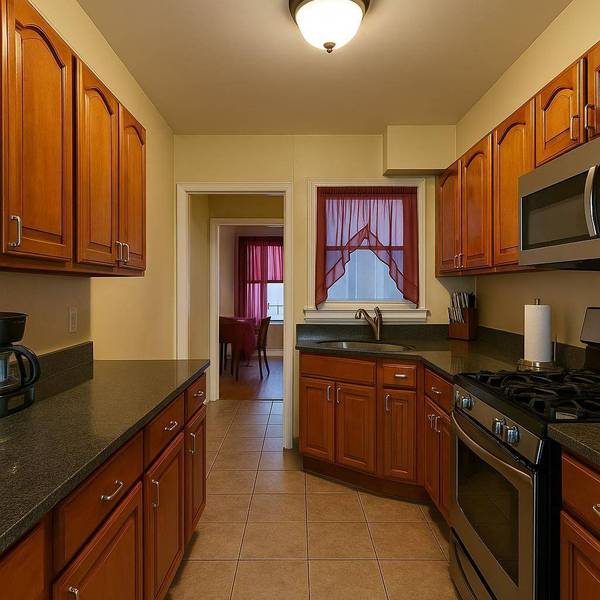 14 Van Siclen Ct, Brooklyn, NY 11207