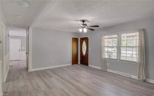 2305 Amelia RD, Pfafftown, NC 27040