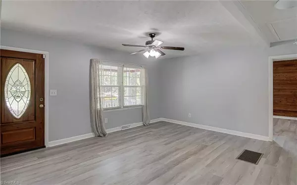 2305 Amelia RD, Pfafftown, NC 27040