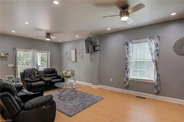 5035 Scenic DR, Winston-salem, NC 27105