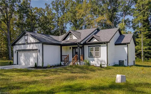 130 Steeple Chase RD, Greensboro, NC 27406