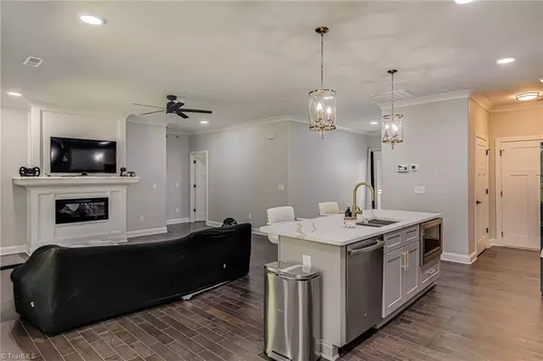 130 Steeple Chase RD, Greensboro, NC 27406