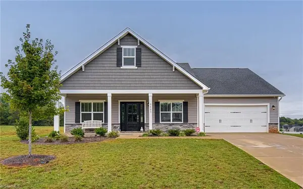 8663 Stone Valley DR, Clemmons, NC 27012