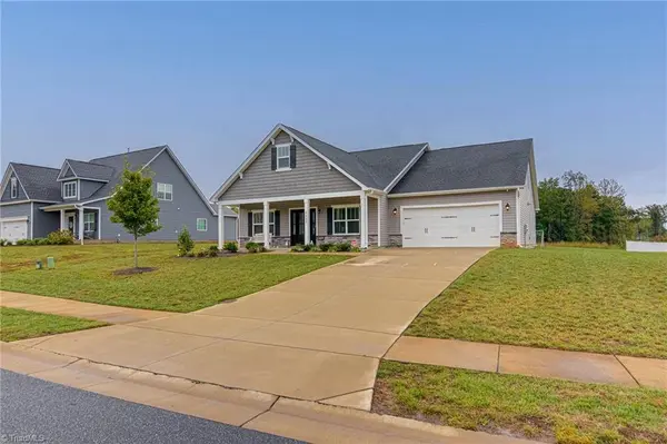 8663 Stone Valley DR, Clemmons, NC 27012