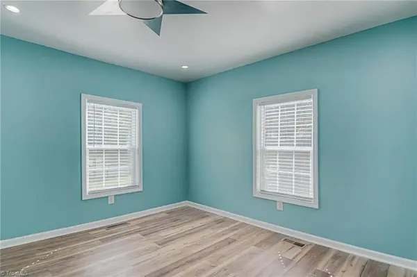 4090 Ogburn AVE, Winston-salem, NC 27105