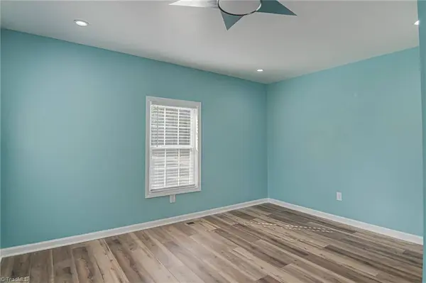 4090 Ogburn AVE, Winston-salem, NC 27105