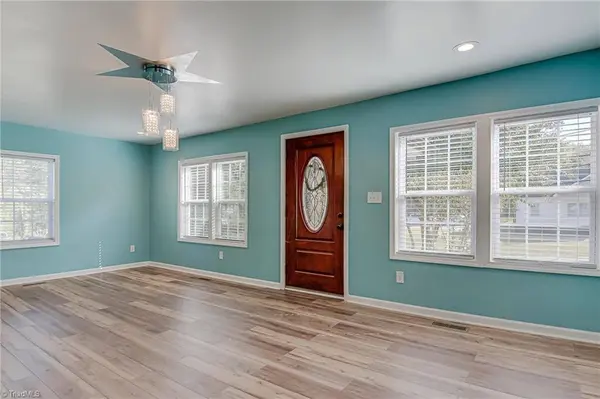 4090 Ogburn AVE, Winston-salem, NC 27105