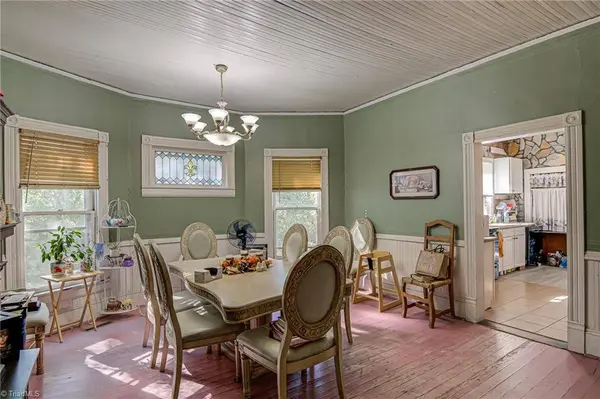 4968 Old Walkertown RD, Winston-salem, NC 27105