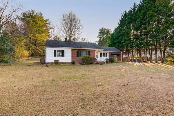 3924 Vest Mill RD, Winston-salem, NC 27103