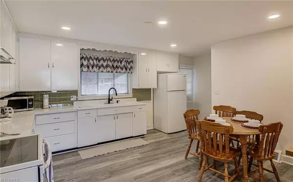 3924 Vest Mill RD, Winston-salem, NC 27103