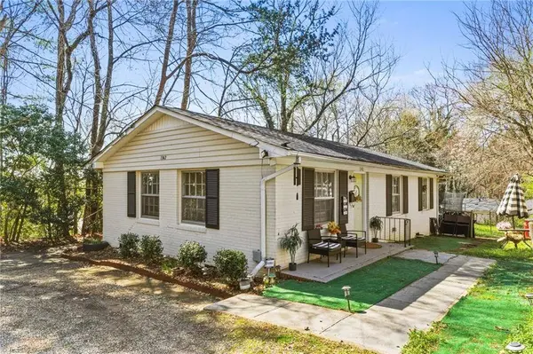 1342 Tredwell DR, Winston-salem, NC 27103