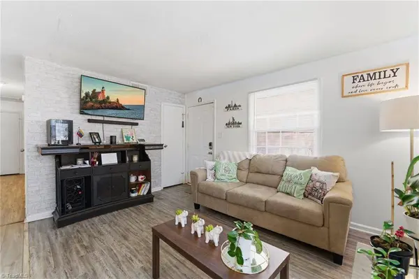 1342 Tredwell DR, Winston-salem, NC 27103