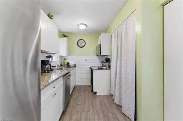 1342 Tredwell DR, Winston-salem, NC 27103