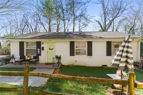 1342 Tredwell DR, Winston-salem, NC 27103