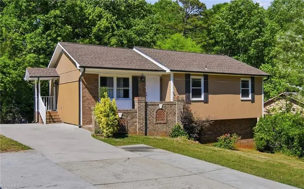 331 Retnuh DR, Winston-salem, NC 27105