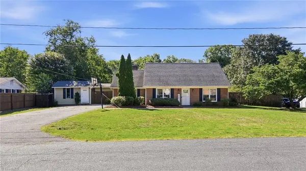 202 Turkey Hill DR, King, NC 27021