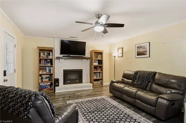 202 Turkey Hill DR, King, NC 27021