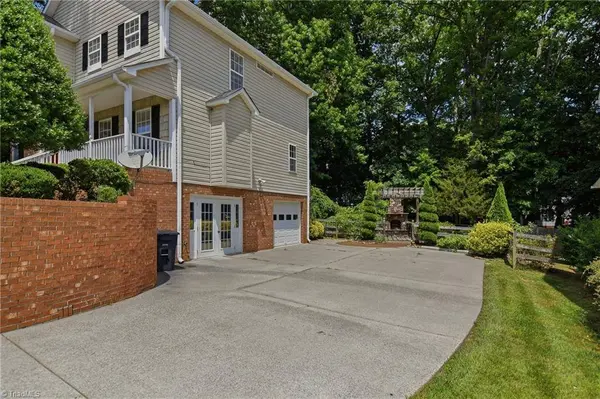 131 Cahill CT, Winston-salem, NC 27127