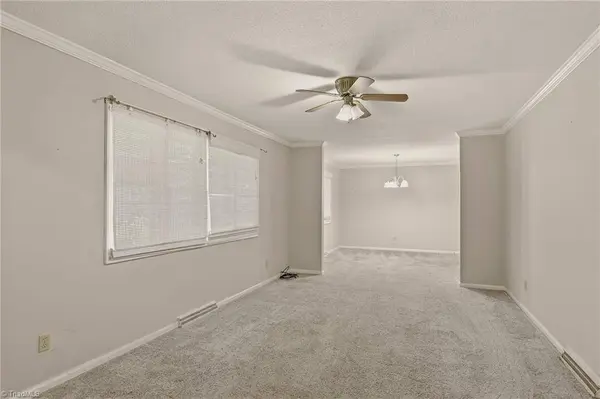6 Hidden Valley CT, Greensboro, NC 27407