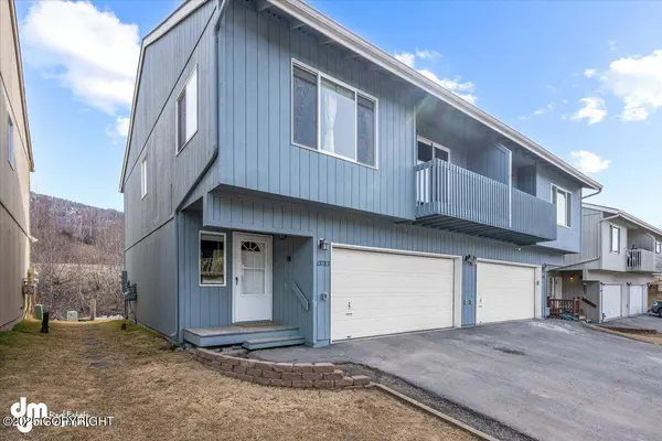13783 Hunterwood LN #109, Eagle River, AK 99577