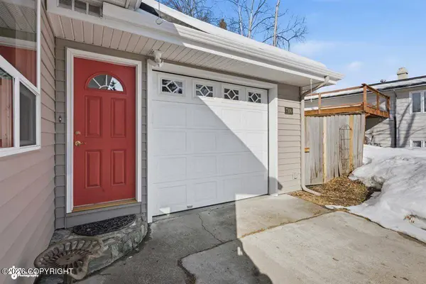 7100 Foothill DR, Anchorage, AK 99504