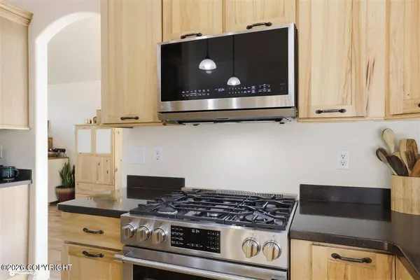 23260 Blue Skies CIR, Chugiak, AK 99567