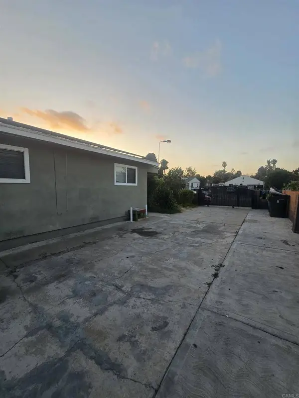 223 Zenith ST, Chula Vista, CA 91911