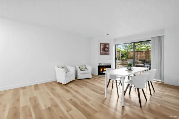 2925 Glen DR #107, Coquitlam, BC V3B 7H9