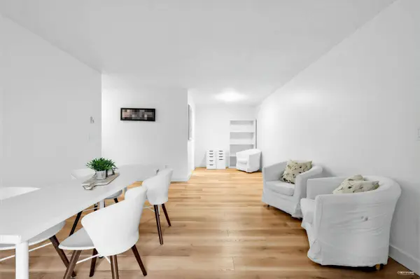 2925 Glen DR #107, Coquitlam, BC V3B 7H9