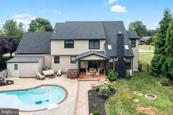 2 VIOLET LN, West Grove, PA 19390