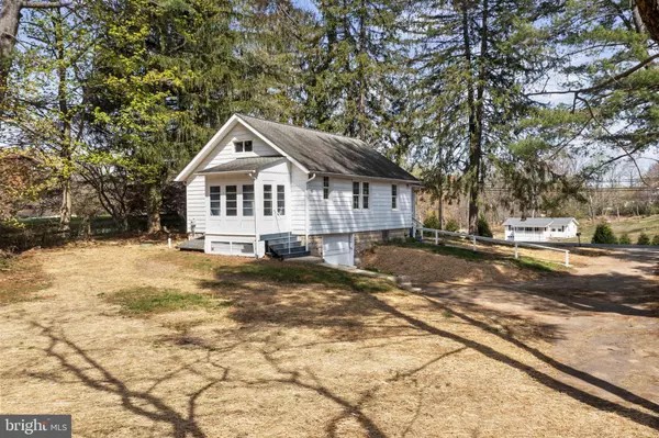 1172 SMITHBRIDGE RD, Glen Mills, PA 19342