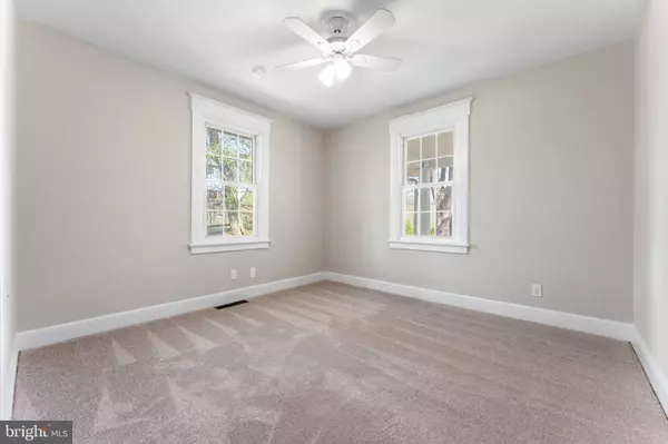 1172 SMITHBRIDGE RD, Glen Mills, PA 19342