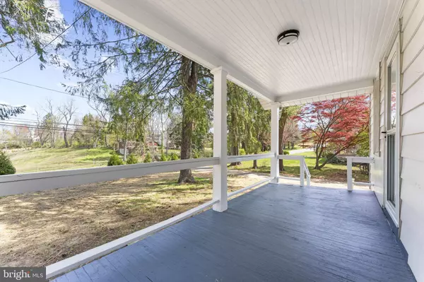 1172 SMITHBRIDGE RD, Glen Mills, PA 19342