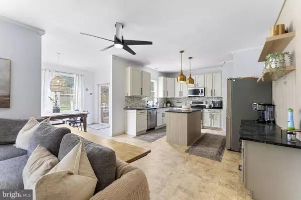 716 MEADOWBROOK DR, Coatesville, PA 19320