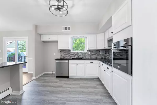 419 LINCOLN ST, Folsom, PA 19033