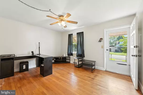 106 HARDING AVE, Wilmington, DE 19804